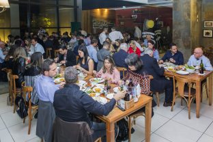 Segmento varejista de combustíveis confraterniza no Jantar do Revendedor