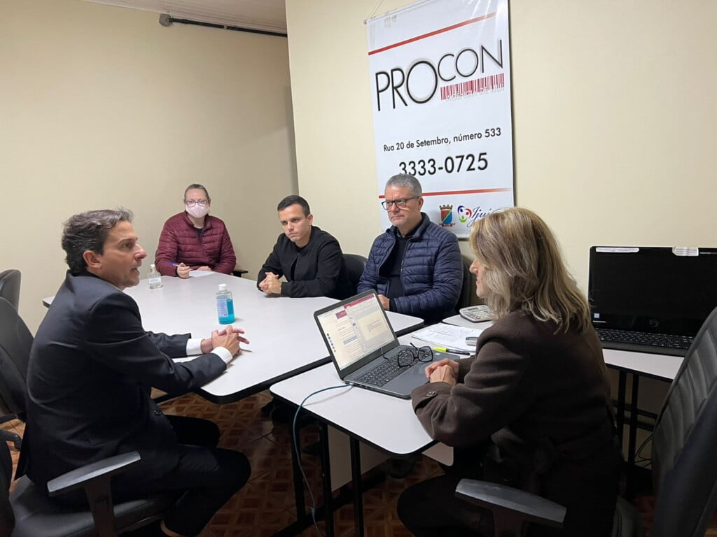 Sulpetro reúne-se com Procon de Ijuí para esclarecer sobre notificações à revenda