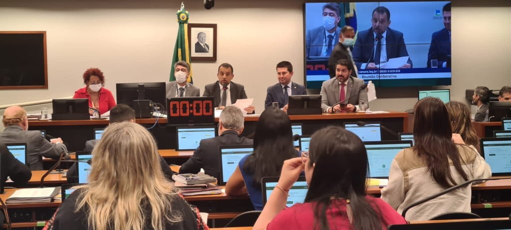 Comissão de Finanças da Câmara aprova novas regras para cobrança de TCFA