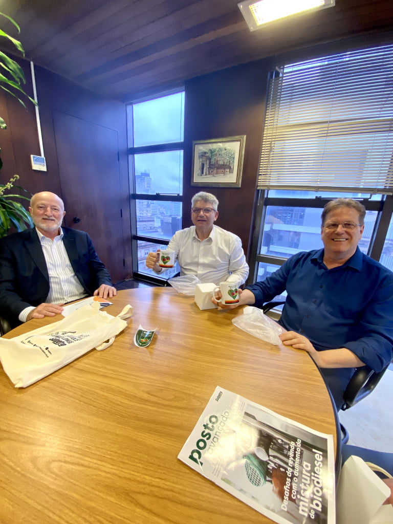 Sulpetro e Badesul reúnem-se para debater sobre linhas de crédito e Expopetro 2025