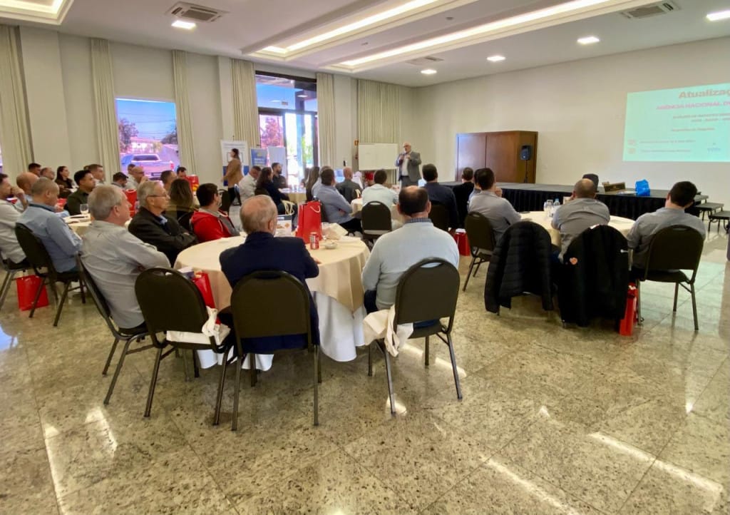 Empresários de combustíveis das regiões das Missões e Noroeste reúnem-se em Santo Ângelo
