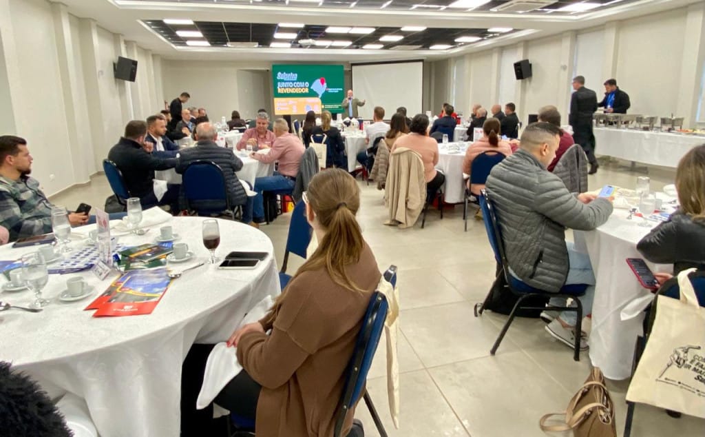 Revenda reúne-se em Lajeado