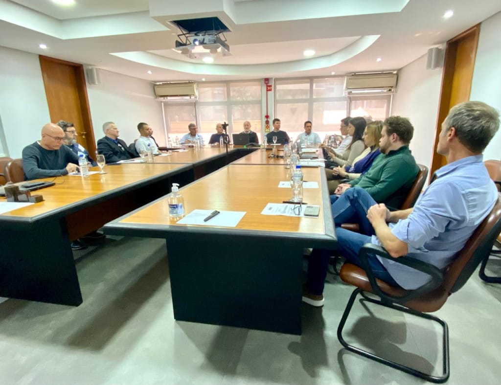 Operação Carbono Oculto, nova CCT e associativismo pautam reunião de Diretoria