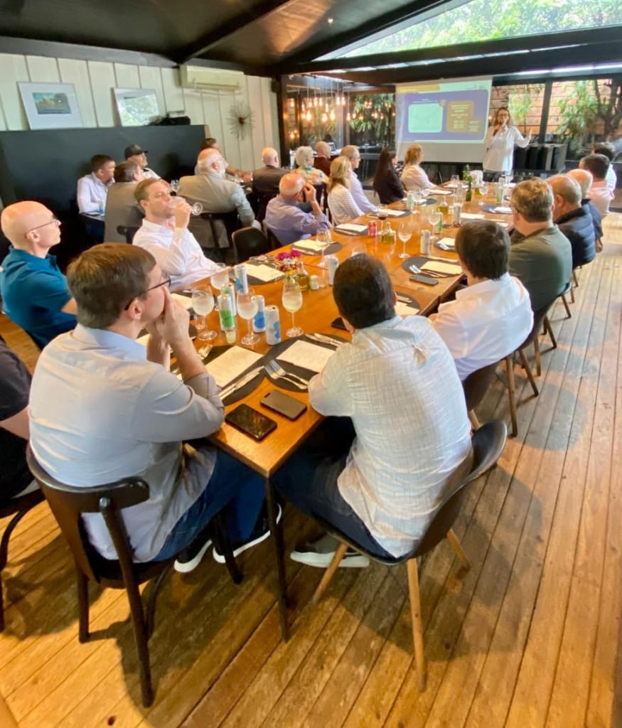 Sulpetro promove última reunião de Diretoria de 2025 com palestra e homenagens