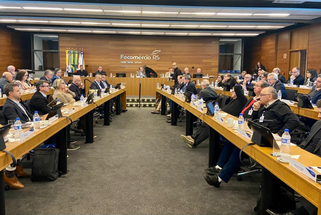 Braz toma posse como diretor da Fecomércio-RS